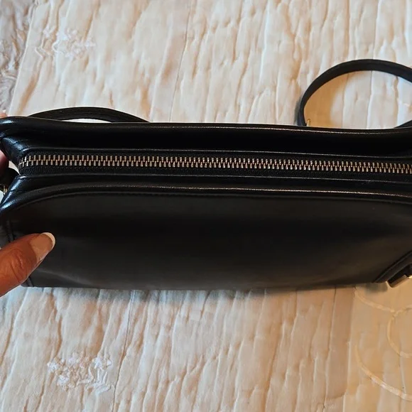 Vintage Coach Sutton Y2K Leather Crossbody Shoulder Bag ZipTop Outside Pockets - Picture 7 of 16